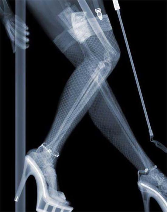 別想走私！直擊現(xiàn)在安檢機到底多厲害